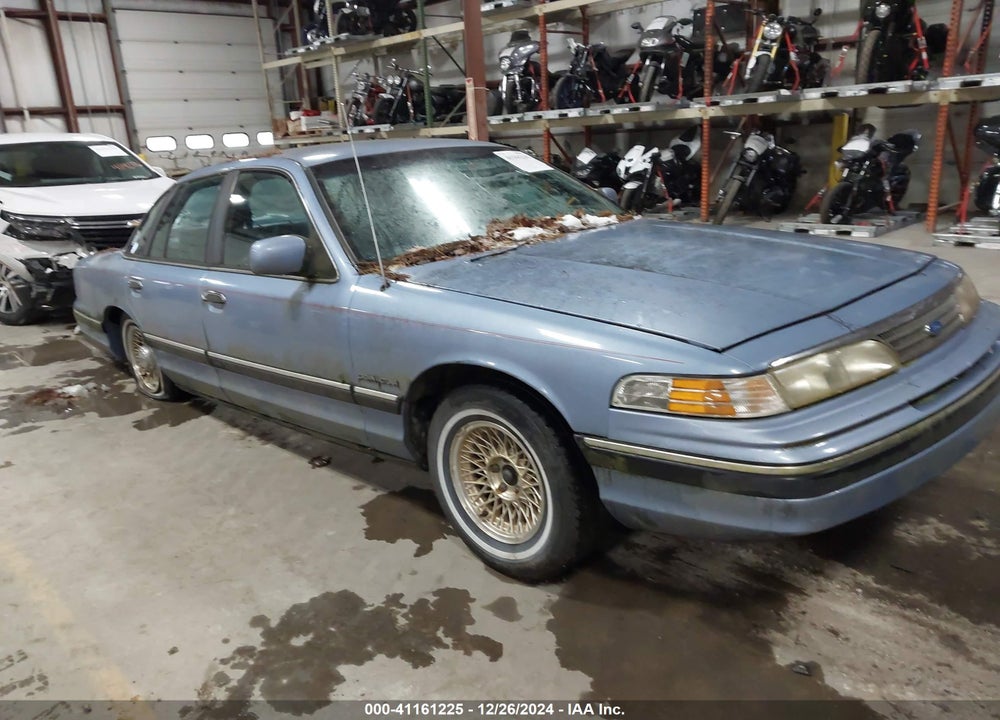 1994 FORD CROWN VICTORIA LX VIN: 2FALP74W4RX129363