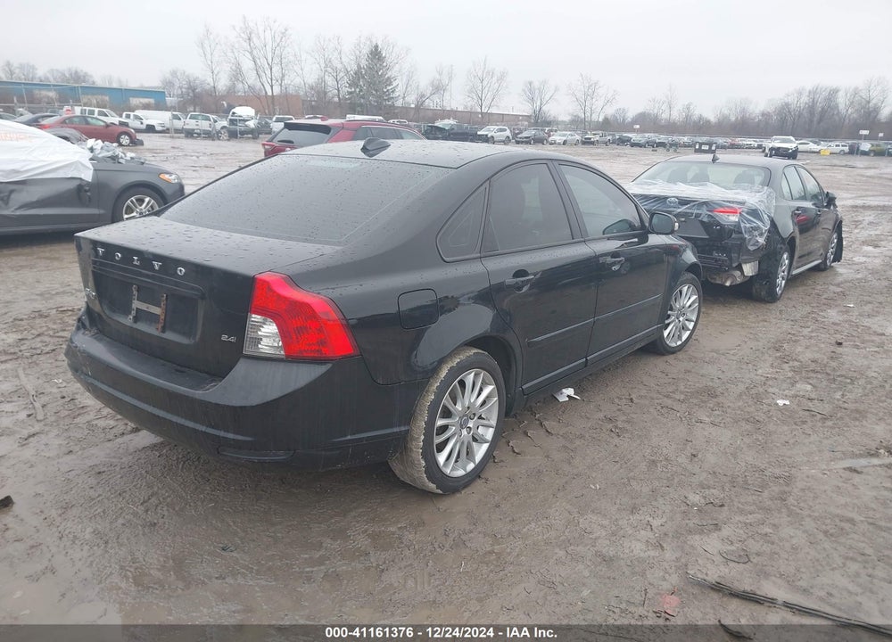 2010 VOLVO S40 2.4I VIN: YV1382MS7A2509354