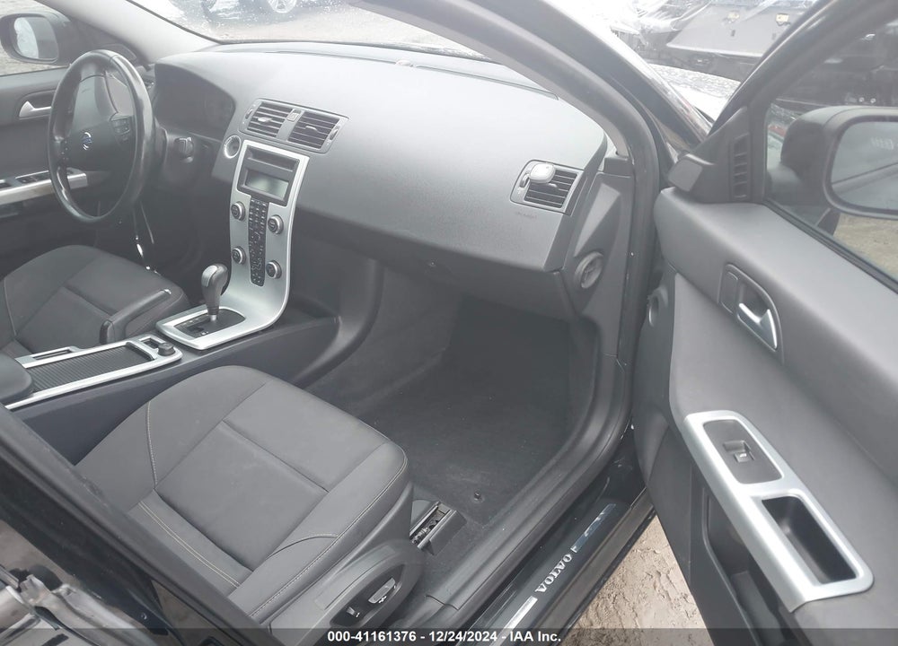 2010 VOLVO S40 2.4I VIN: YV1382MS7A2509354