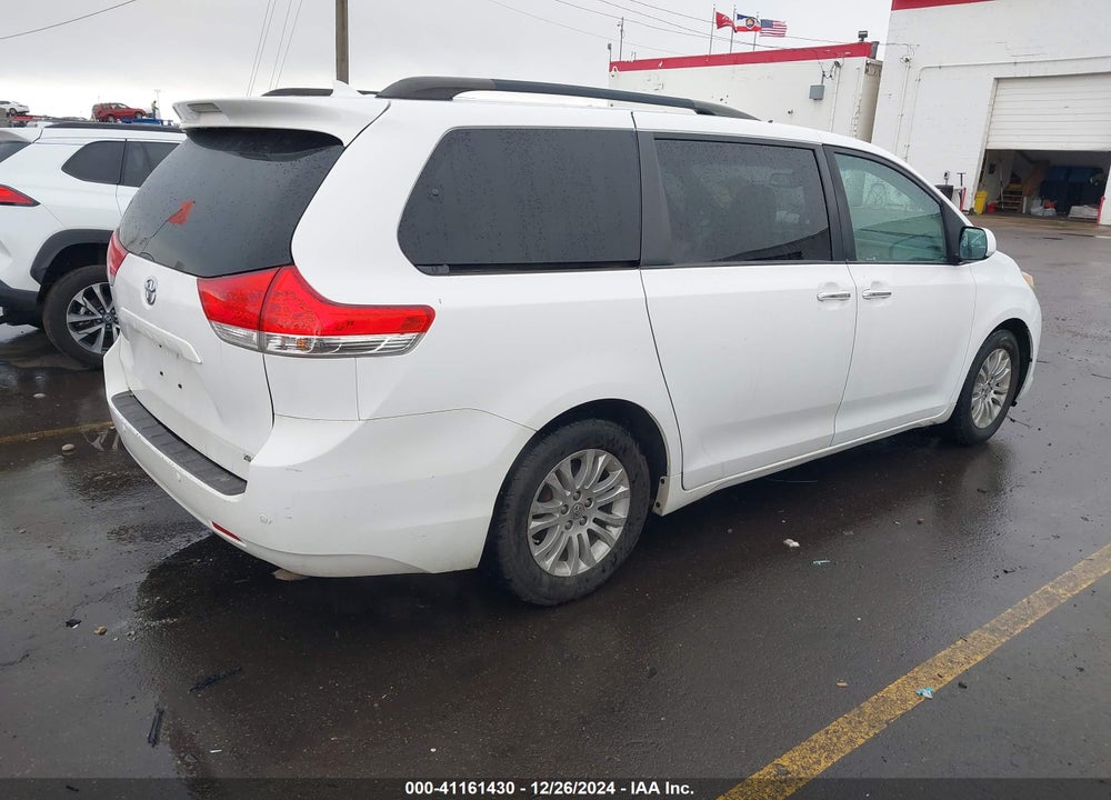 2011 TOYOTA SIENNA XLE LIMITED VIN: 5TDYK3DC7BS151162