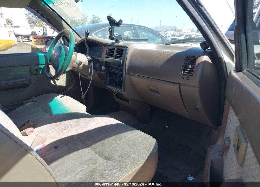 1996 TOYOTA TACOMA VIN: 4TANL42NXTZ194237