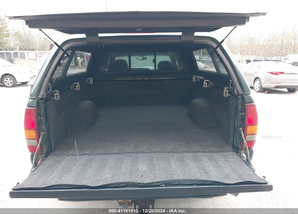 2001 CHEVROLET SILVERADO 2500HD LS VIN: 1GCHK23141F127068