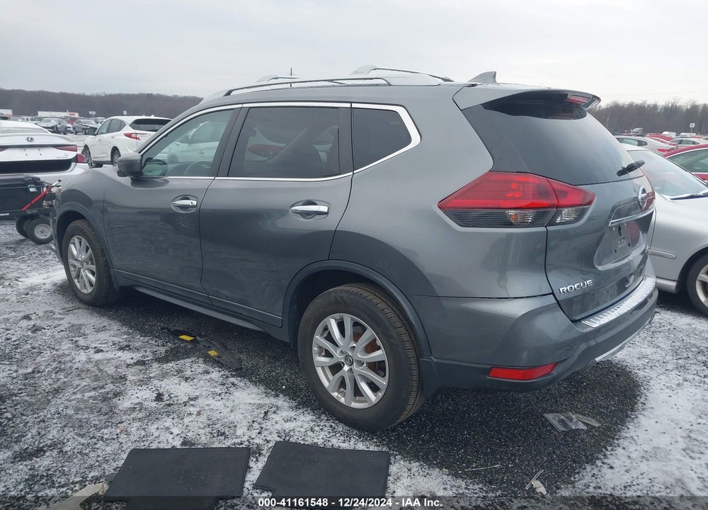 2019 NISSAN ROGUE S VIN: 5N1AT2MV0KC740884