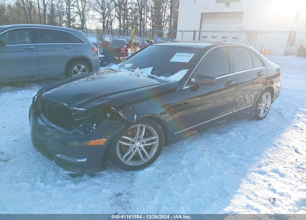 2013 MERCEDES-BENZ C 300 LUXURY 4MATIC/SPORT 4MATIC VIN: WDDGF8AB6DR285127