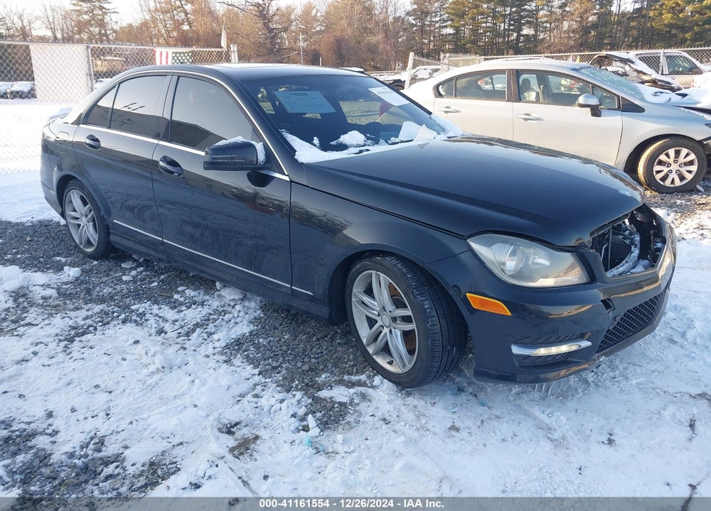 2013 MERCEDES-BENZ C 300 LUXURY 4MATIC/SPORT 4MATIC VIN: WDDGF8AB6DR285127
