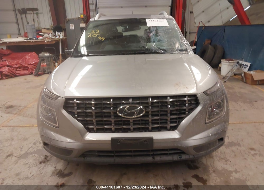 2023 HYUNDAI VENUE SEL VIN: KMHRC8A33PU260848