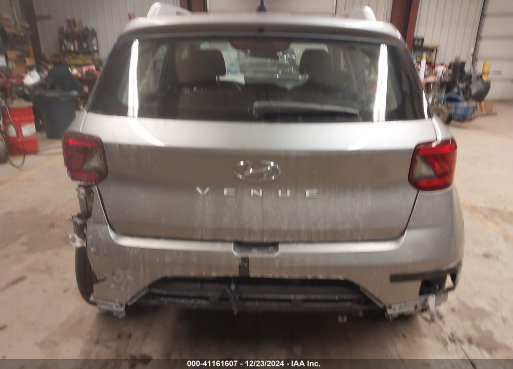 2023 HYUNDAI VENUE SEL VIN: KMHRC8A33PU260848