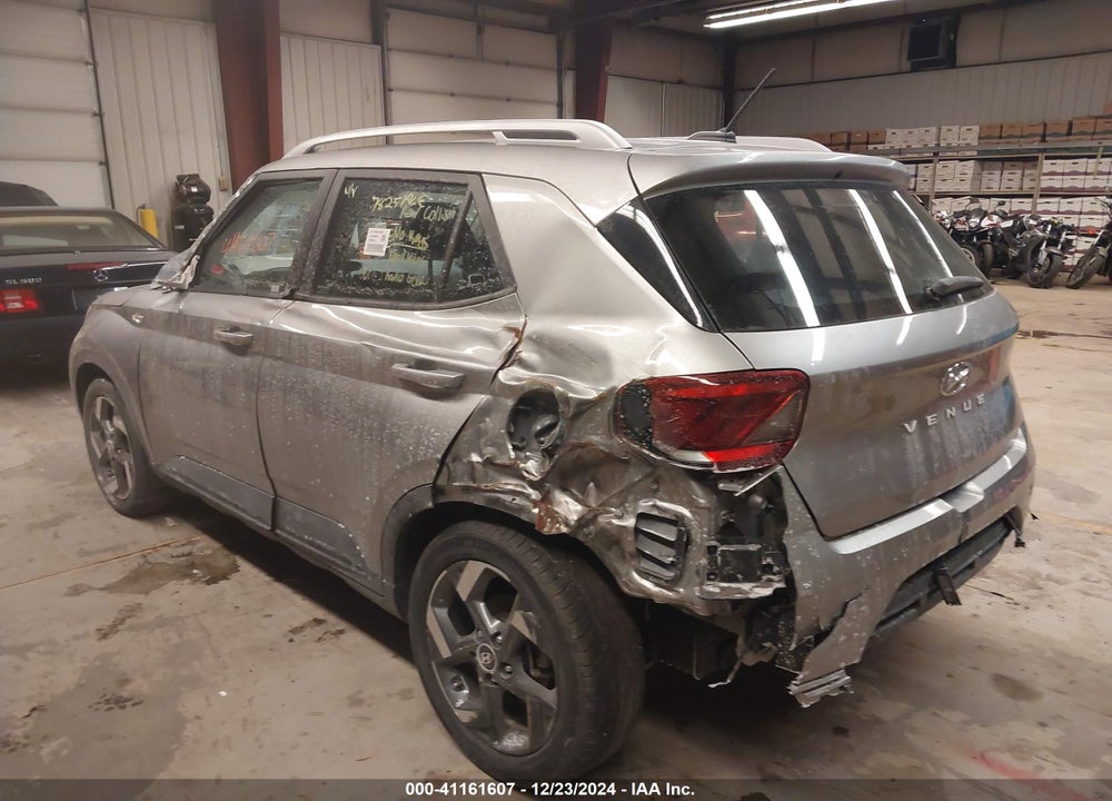 2023 HYUNDAI VENUE SEL VIN: KMHRC8A33PU260848