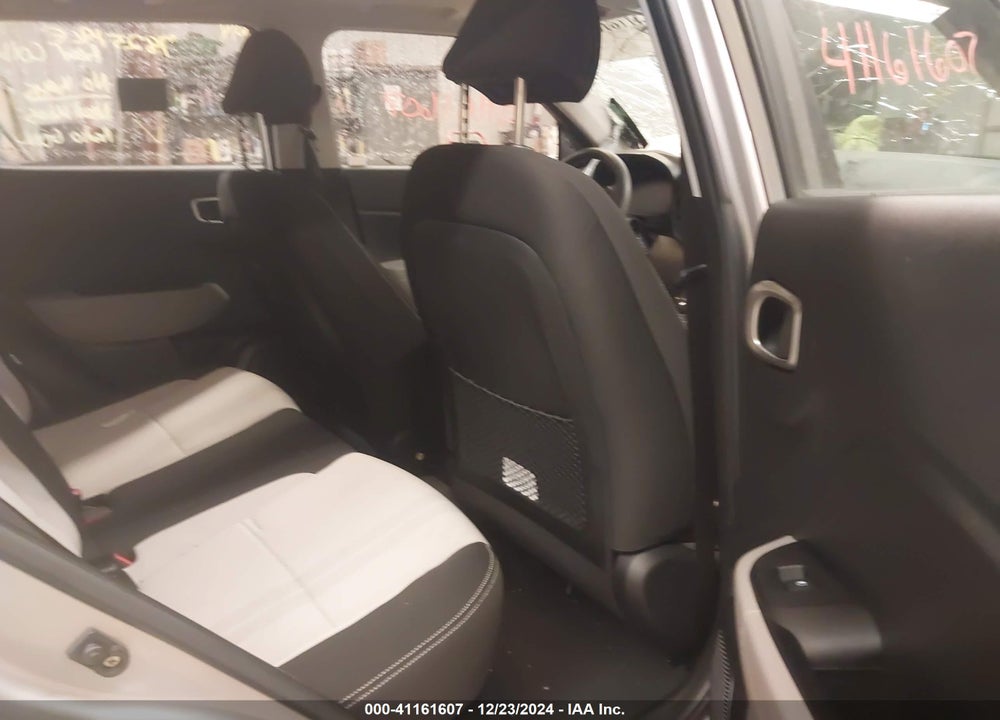 2023 HYUNDAI VENUE SEL VIN: KMHRC8A33PU260848