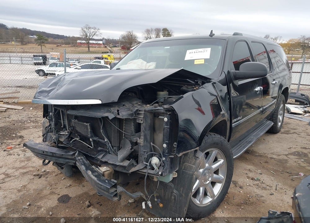 2010 GMC YUKON XL 1500 DENALI VIN: 1GKUCMEF0AR194396