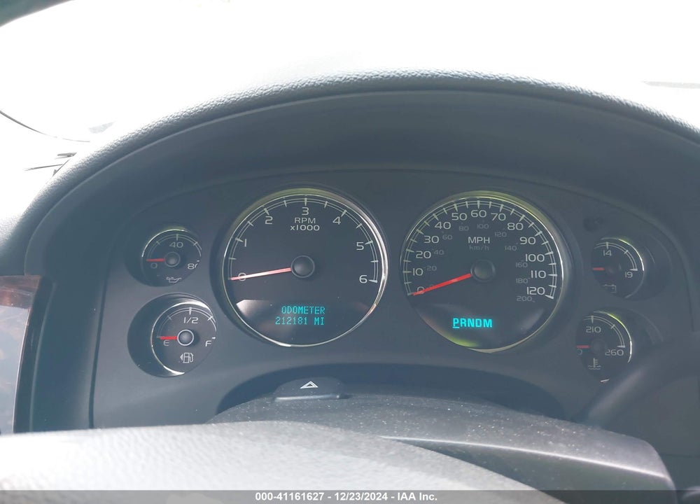2010 GMC YUKON XL 1500 DENALI VIN: 1GKUCMEF0AR194396