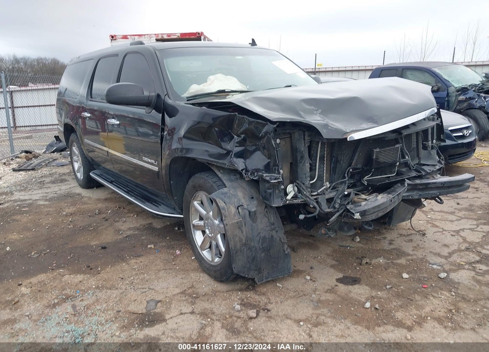 2010 GMC YUKON XL 1500 DENALI VIN: 1GKUCMEF0AR194396