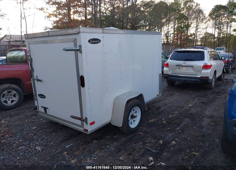 2016 LARK TRLC 0508S VIN: 5RTBE0816GD052032