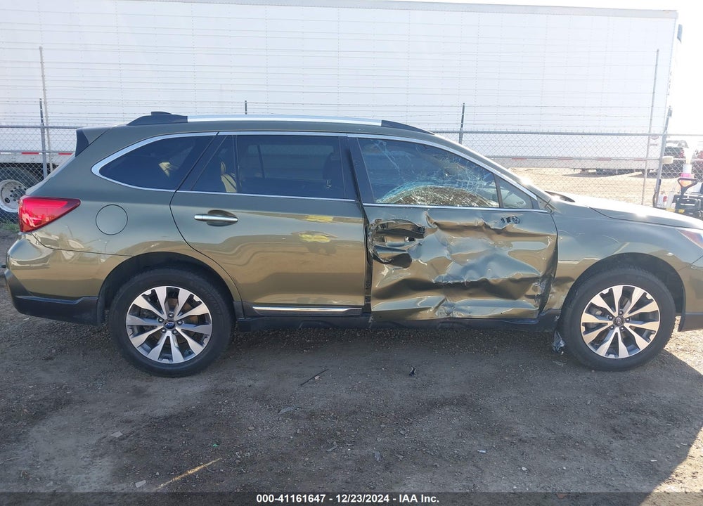 2018 SUBARU OUTBACK VIN: 4S4BSETC5J3338592