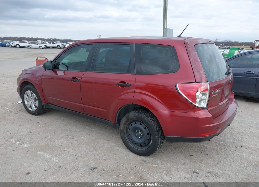 2011 SUBARU FORESTER 2.5X VIN: JF2SHAAC6BH701082