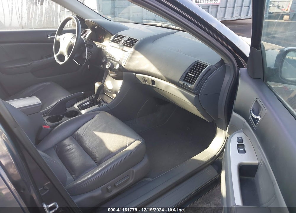 2004 HONDA ACCORD 3.0 EX VIN: 1HGCM66574A078249