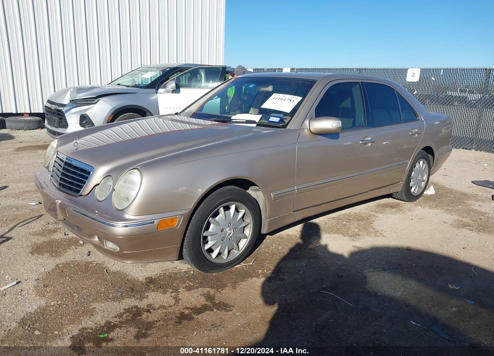 2000 MERCEDES-BENZ E 320 VIN: WDBJF65J8YB138293
