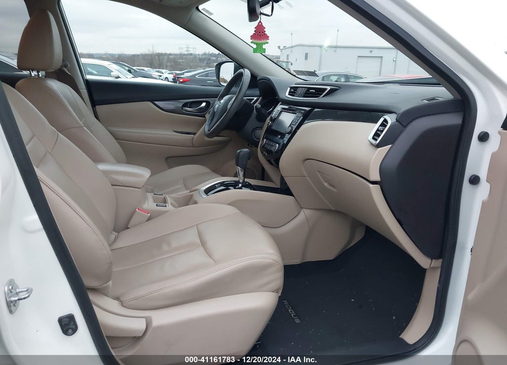 2016 NISSAN ROGUE SL VIN: 5N1AT2MV5GC911409