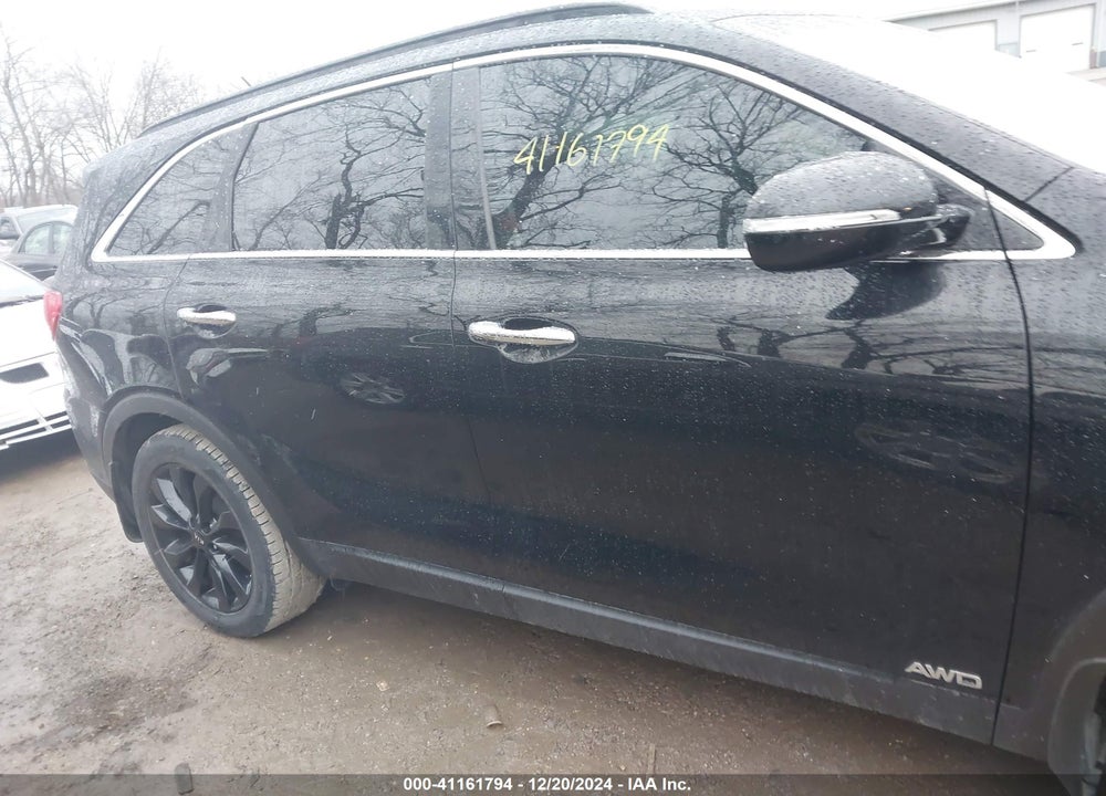 2019 KIA SORENTO 3.3L S VIN: 5XYPGDA55KG583996