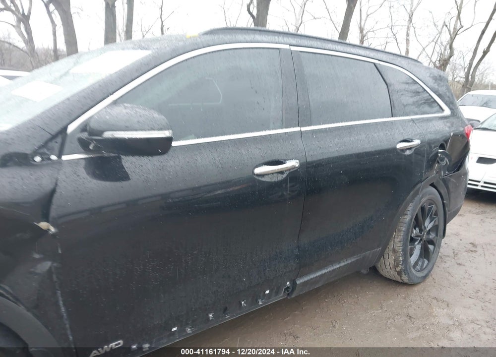 2019 KIA SORENTO 3.3L S VIN: 5XYPGDA55KG583996