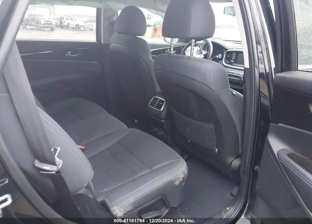 2019 KIA SORENTO 3.3L S VIN: 5XYPGDA55KG583996
