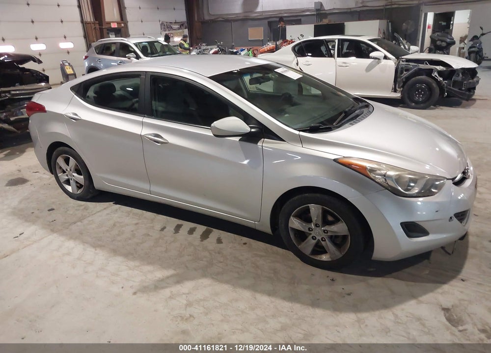 2013 HYUNDAI ELANTRA GLS VIN: 5NPDH4AE2DH359855