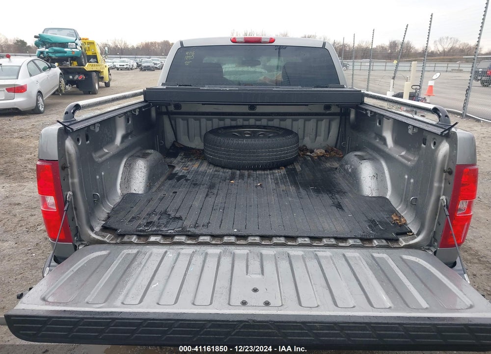2008 CHEVROLET SILVERADO VIN: 2GCEK19J381203045