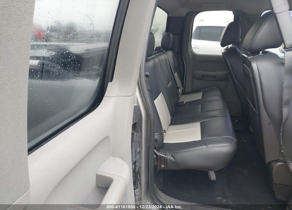2008 CHEVROLET SILVERADO VIN: 2GCEK19J381203045