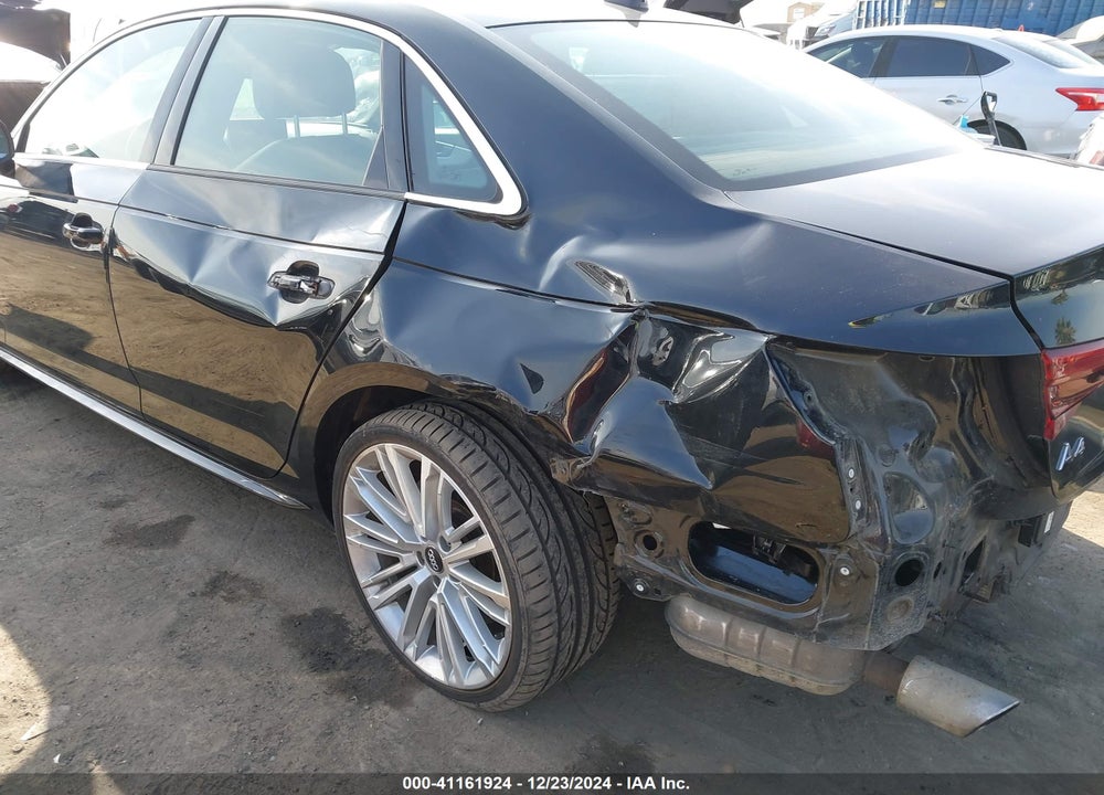 2018 AUDI A4 2.0T PREMIUM/2.0T TECH PREMIUM VIN: WAUENAF48JA060298