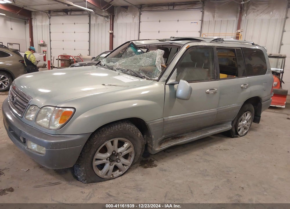2005 LEXUS LX 470 VIN: JTJHT00W653550496