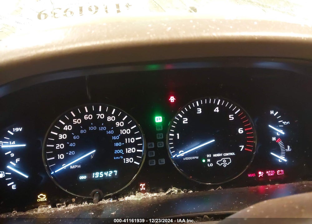 2005 LEXUS LX 470 VIN: JTJHT00W653550496