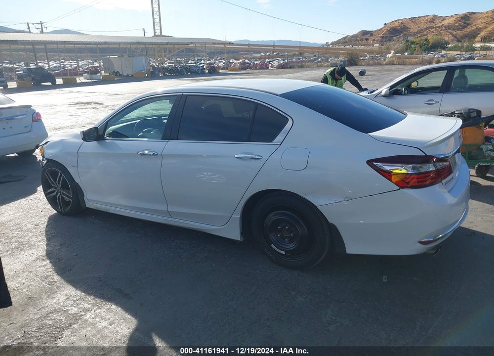 2017 HONDA ACCORD VIN: 1HGCR2F67HA073397