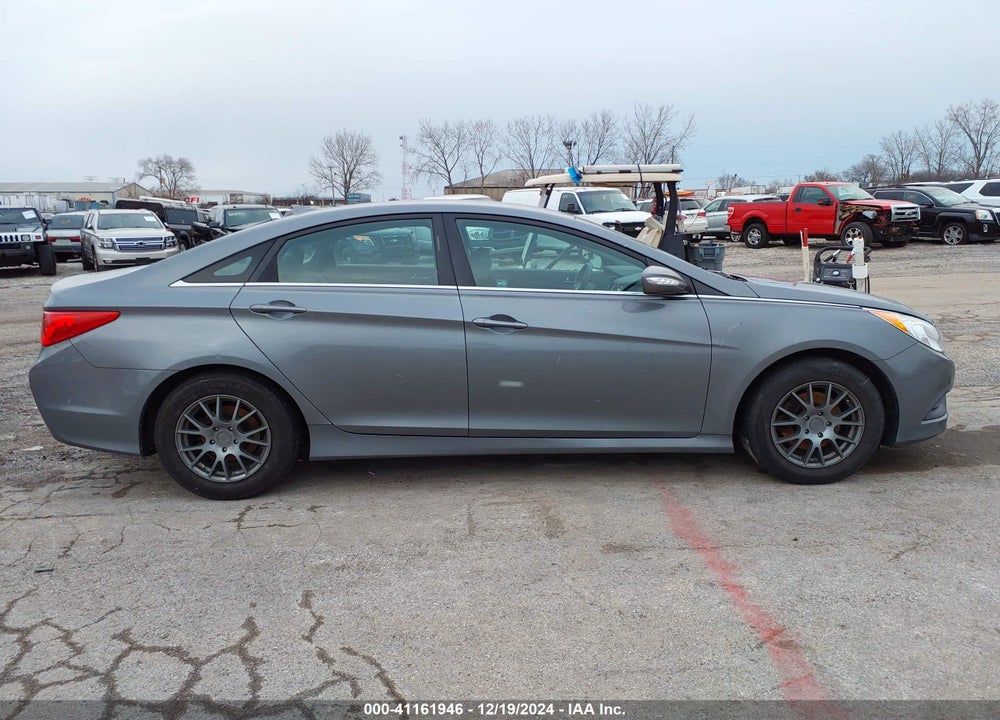 2014 HYUNDAI SONATA GLS VIN: 5NPEB4AC9EH923152