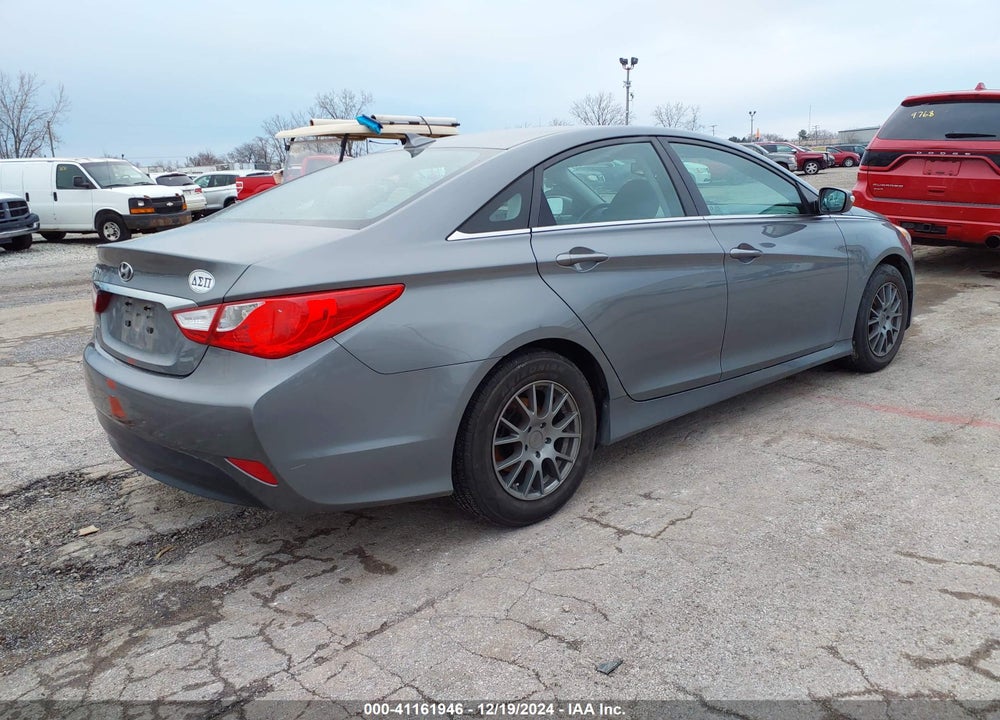 2014 HYUNDAI SONATA GLS VIN: 5NPEB4AC9EH923152