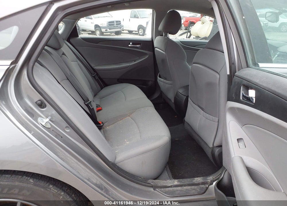 2014 HYUNDAI SONATA GLS VIN: 5NPEB4AC9EH923152