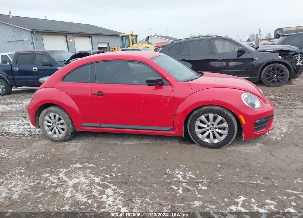 2017 VOLKSWAGEN BEETLE VIN: 3VWF17AT6HM623072