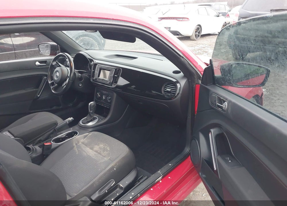 2017 VOLKSWAGEN BEETLE VIN: 3VWF17AT6HM623072