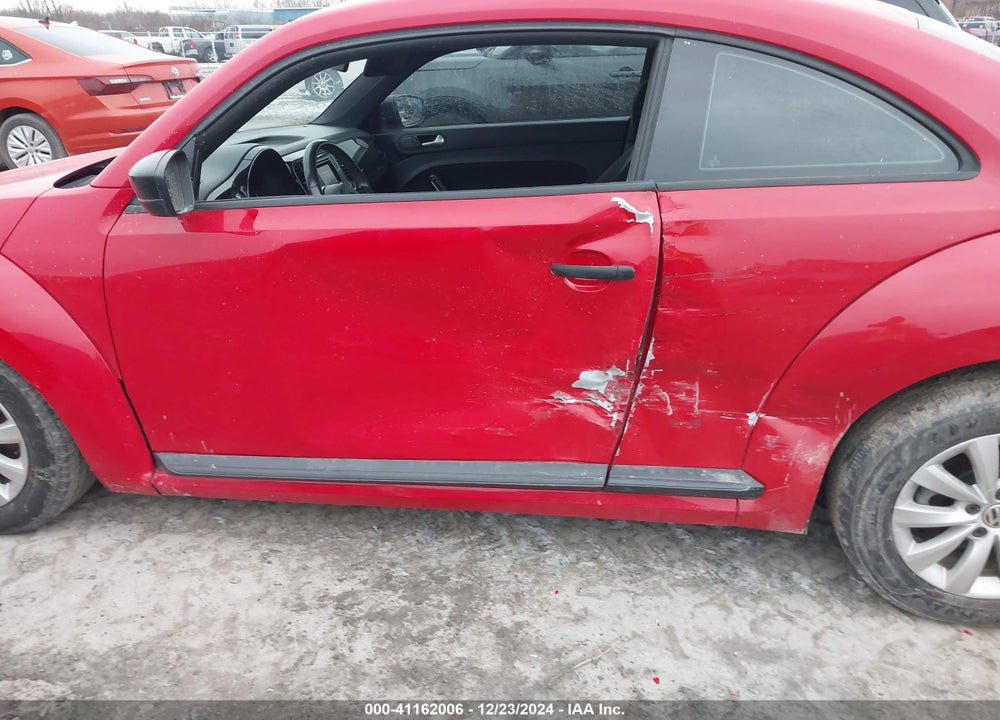 2017 VOLKSWAGEN BEETLE VIN: 3VWF17AT6HM623072