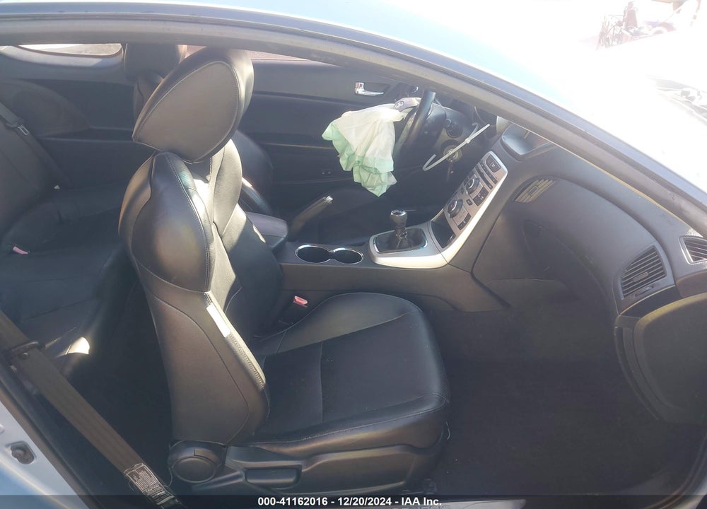 2010 HYUNDAI GENESIS COUPE VIN: KMHHU6KH8AU013033