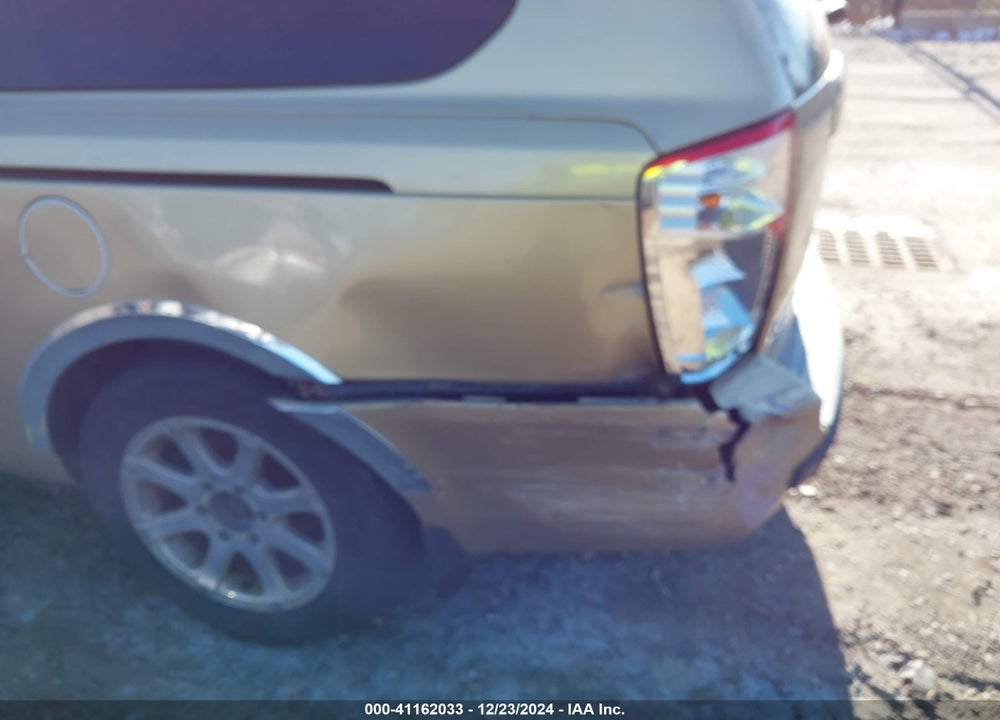 2009 KIA SEDONA LX VIN: KNDMB233596308918