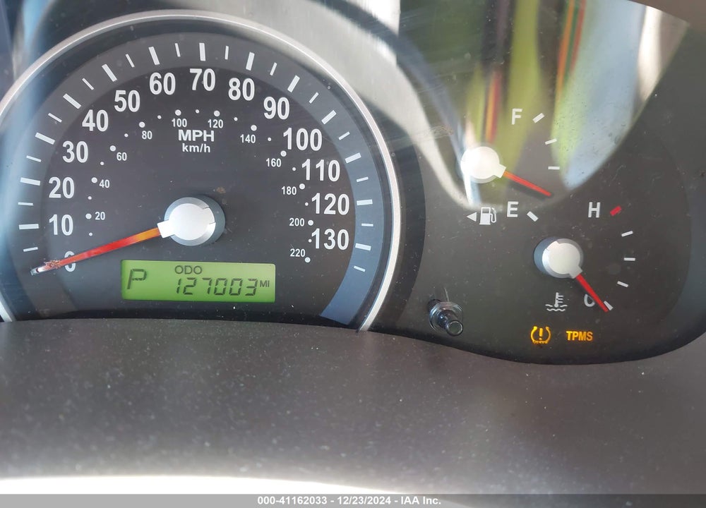 2009 KIA SEDONA LX VIN: KNDMB233596308918