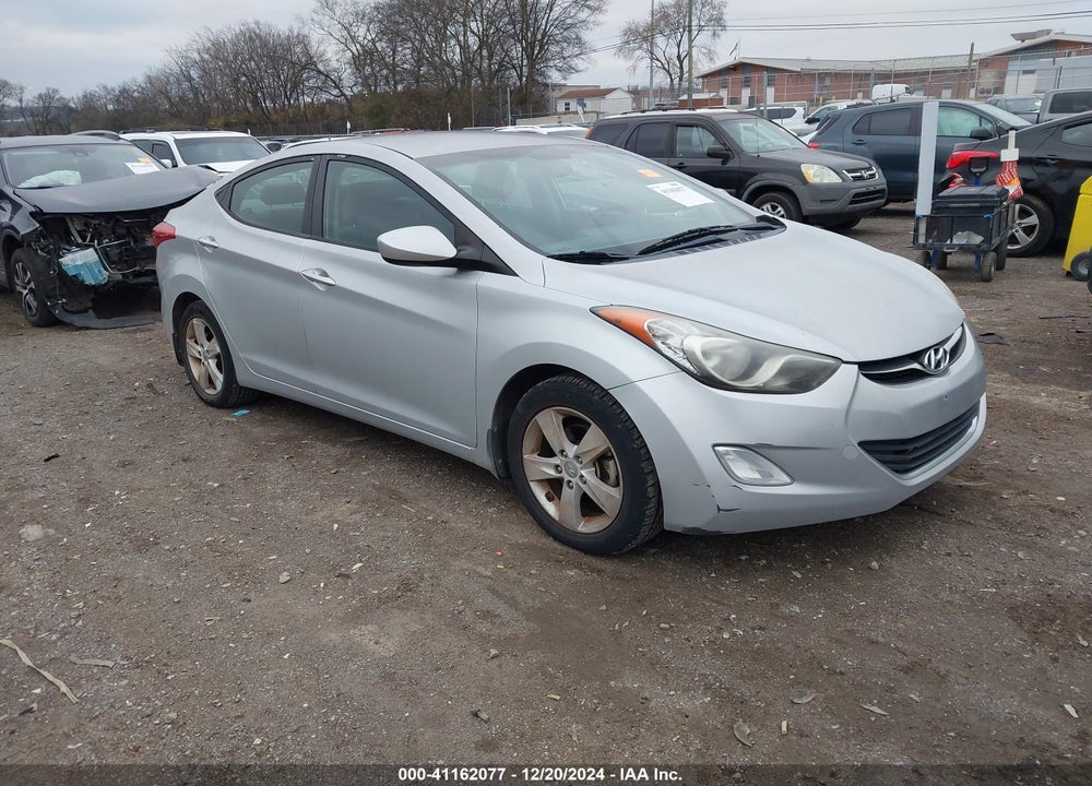 2013 HYUNDAI ELANTRA GLS VIN: KMHDH4AE1DU795520
