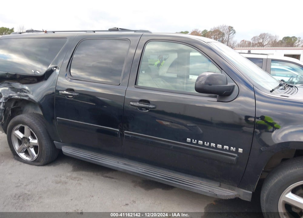 2009 CHEVROLET SUBURBAN 1500 LT2 VIN: 1GNFK26329R268369