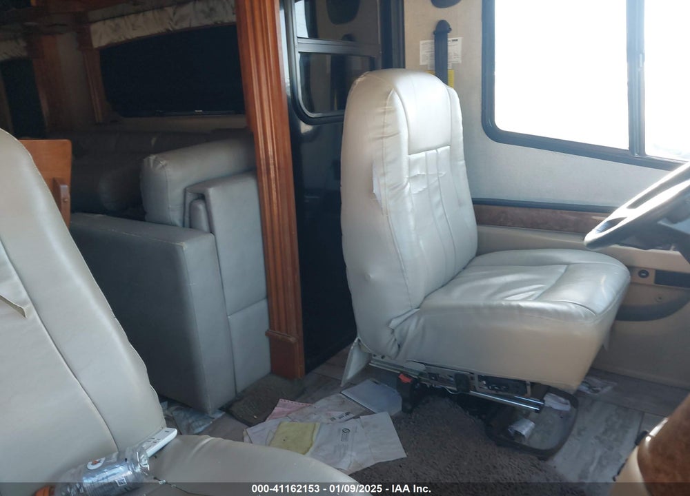 2017 FREIGHTLINER FLEETWOOD DISCOVERY VIN: 4UZACGDT6HCJH9686