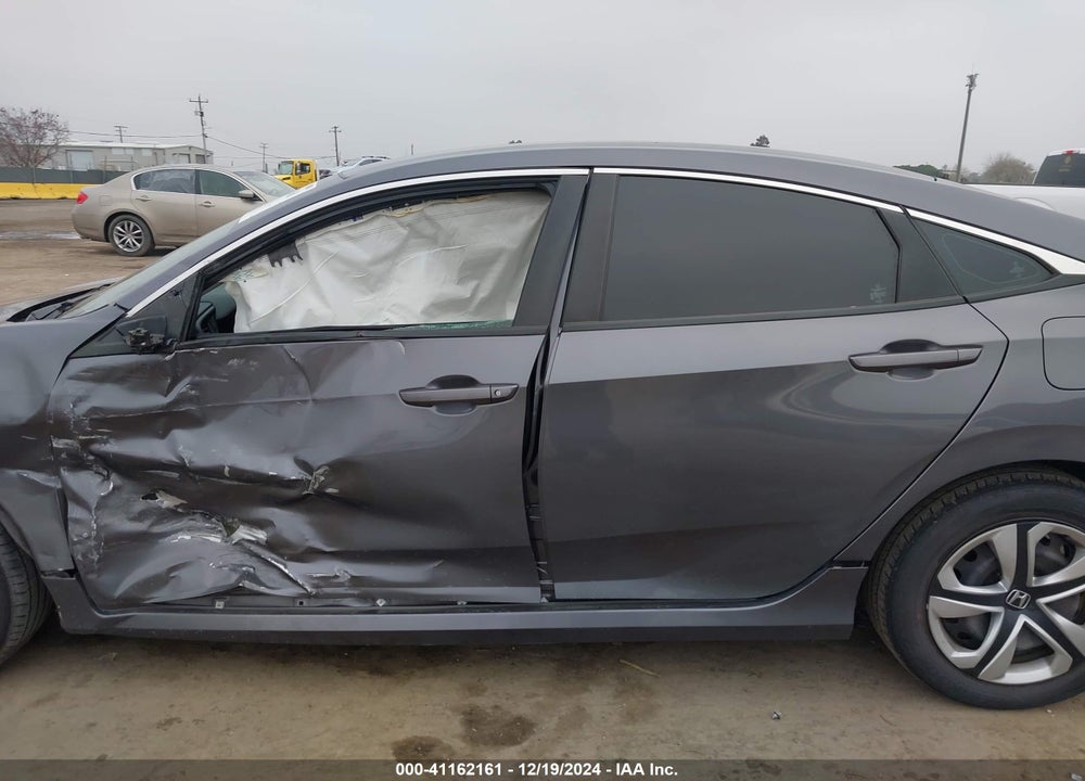 2018 HONDA CIVIC LX VIN: 2HGFC2F55JH565164