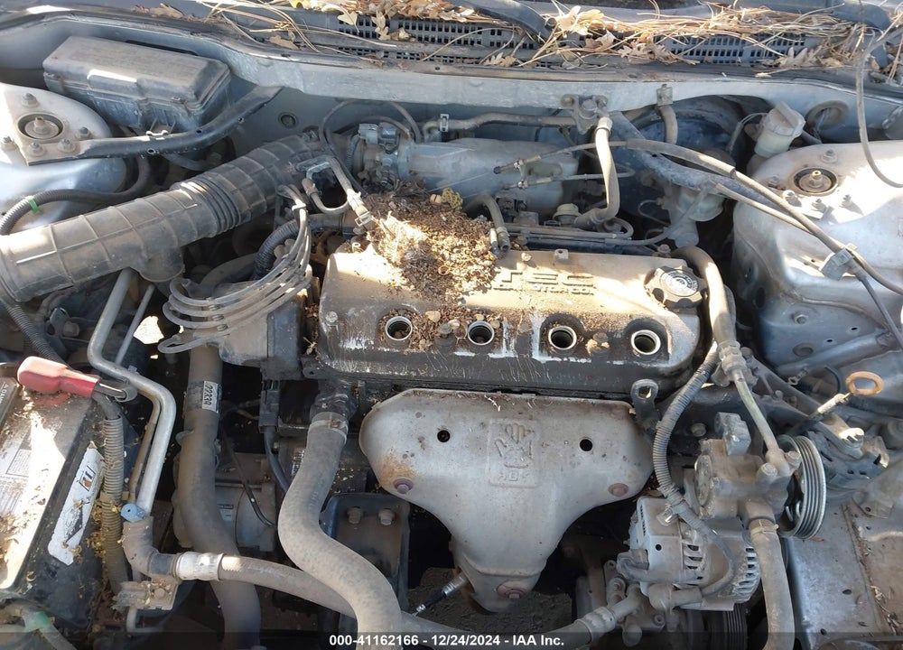 2000 HONDA ACCORD 2.3 LX VIN: JHMCG5542YC041028