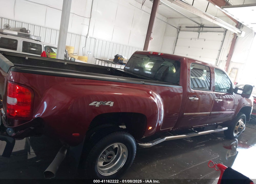 2013 GMC SIERRA 3500HD DENALI VIN: 1GT426C8XDF184639