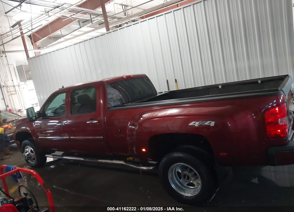 2013 GMC SIERRA 3500HD DENALI VIN: 1GT426C8XDF184639