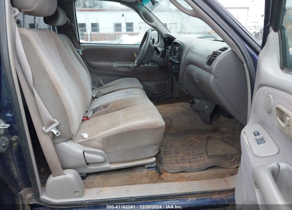2000 TOYOTA TUNDRA SR5 V8 VIN: 5TBRT3417YS061009