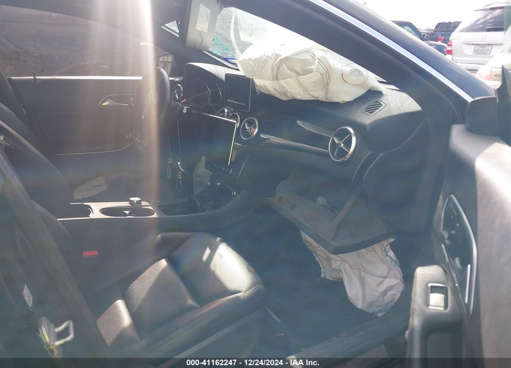 2014 MERCEDES-BENZ CLA 250 VIN: WDDSJ4EB4EN149213